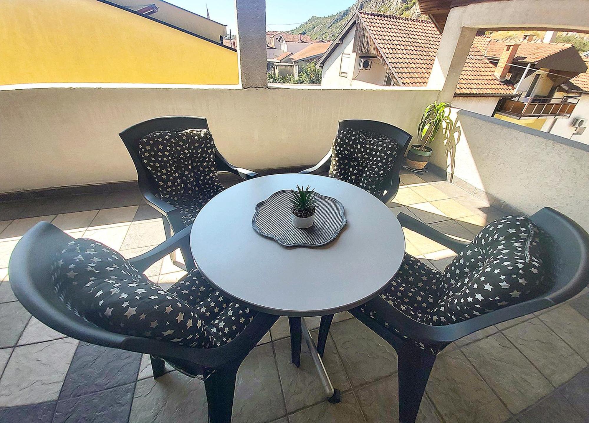 Zara Apartment With Terrace Near Old Town Mostar Extérieur photo