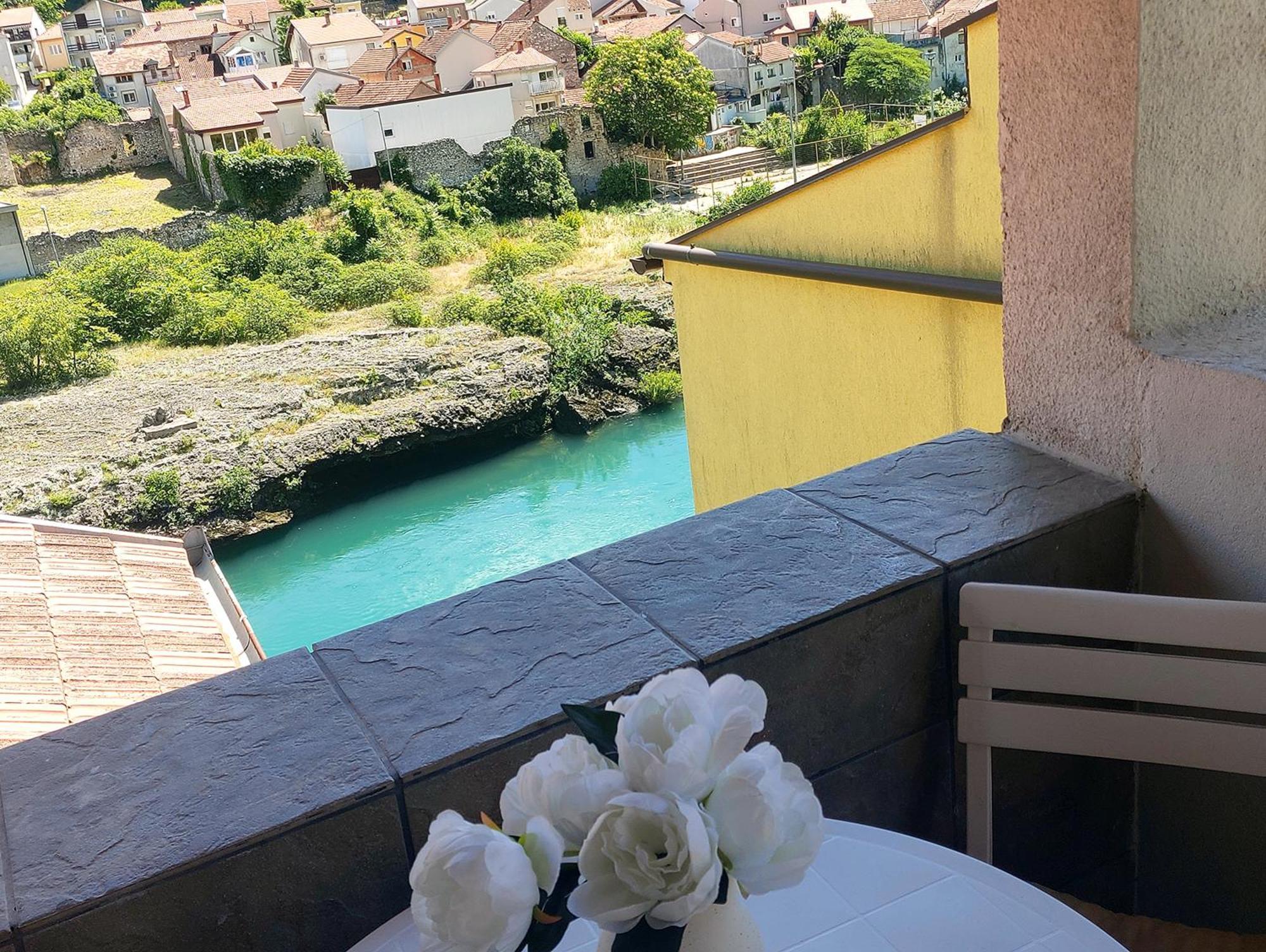 Zara Apartment With Terrace Near Old Town Mostar Extérieur photo